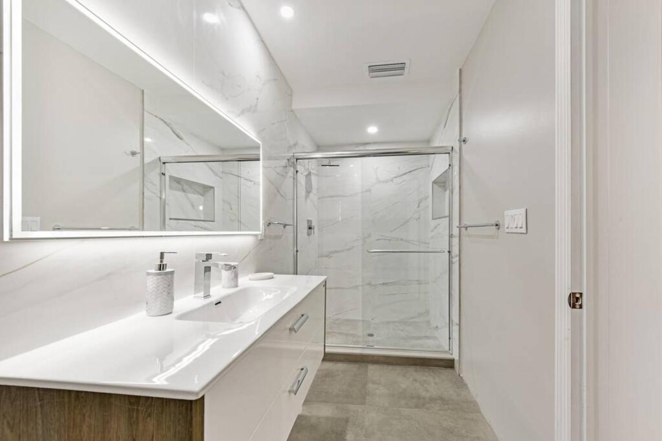 Large Home Wking Bed By Pmi Unit Bh Fort Lauderdale Bagian luar foto